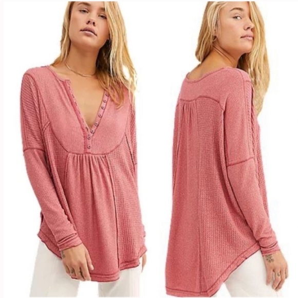 Free People Tops - Free People Leo Thermal Henley Long Sleeve Top in Casual Red Size Small VDAY ❤️